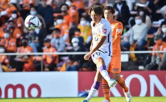 包含大邱FC球员失望离场，反思失利经验的词条