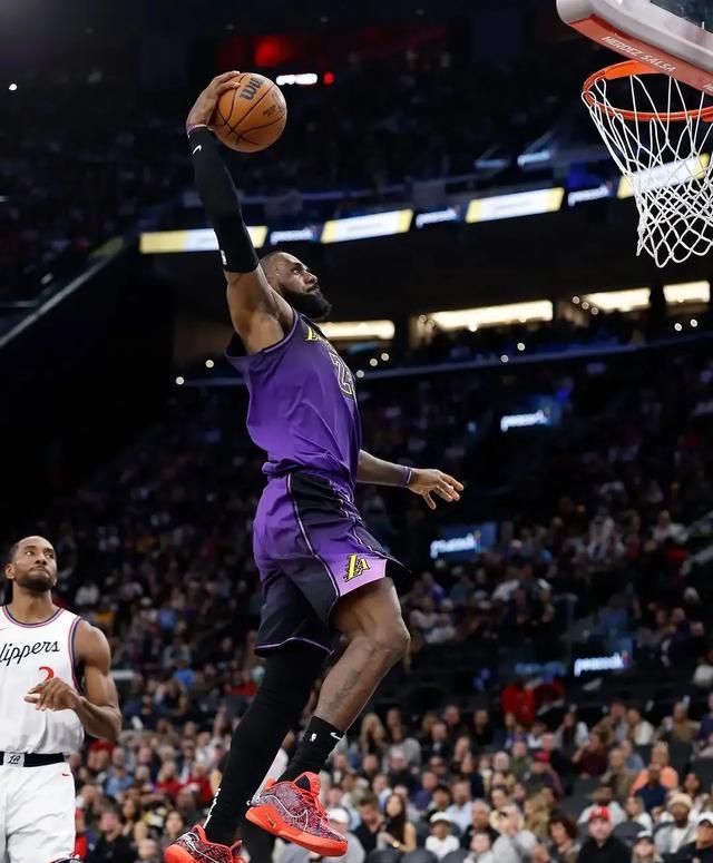 传奇球星退役，NBA华丽转会市场引人瞩目的简单介绍