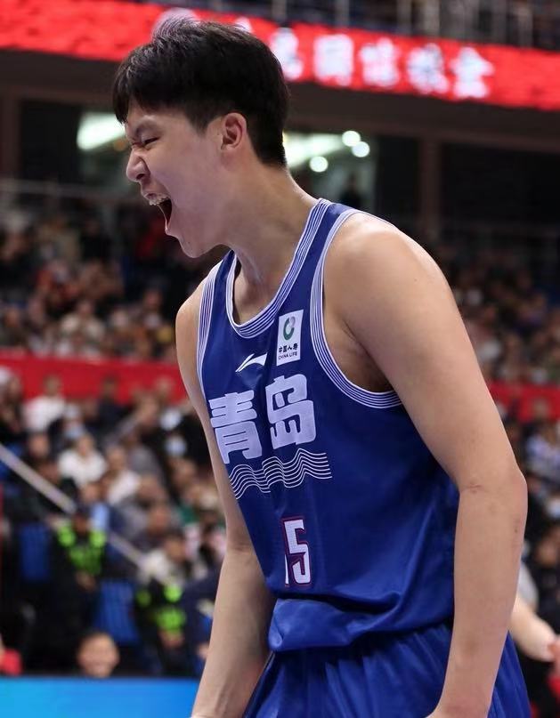 包含杨瀚森谈NBA的身体对抗：很强硬但比较文明不会有过度的动作的词条