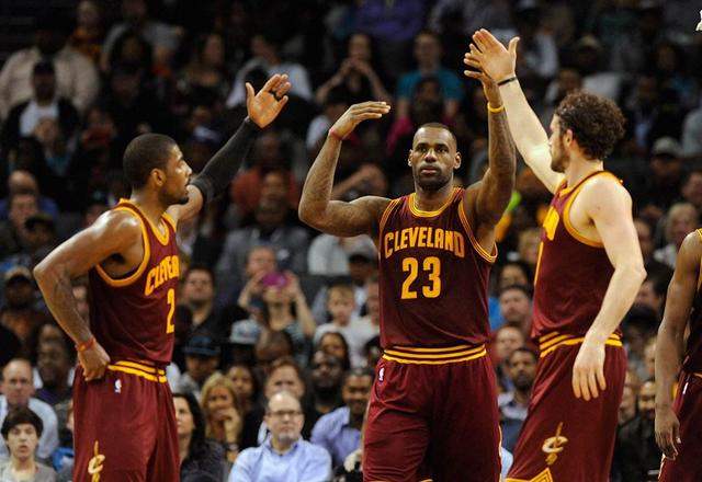 开云体育-包含nba联盟巅峰抱团的鼻祖是谁？是詹姆斯吗？的词条
