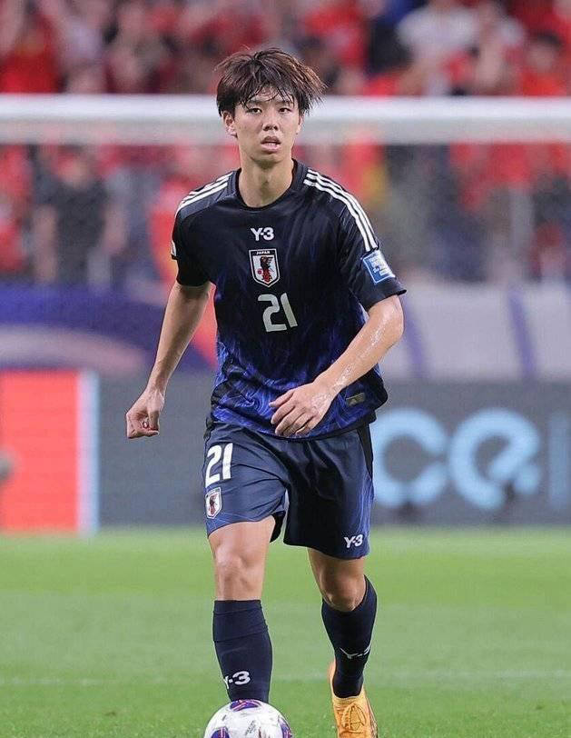 登陆豪门！热刺将签日本国脚高井幸大转会费500万镑(日本霸凌为什么那么严重)